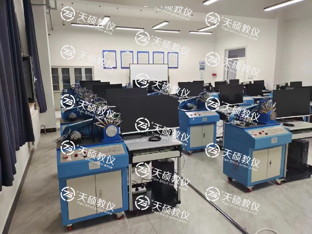 前方不斷傳來(lái)捷報(bào)！????多個(gè)實(shí)驗(yàn)實(shí)訓(xùn)室交付驗(yàn)收完成！機(jī)械原理、機(jī)械設(shè)計(jì)實(shí)驗(yàn)室，機(jī)械制圖實(shí)訓(xùn)室和液壓實(shí)訓(xùn)室！